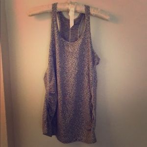 GapFit Maternity workout top